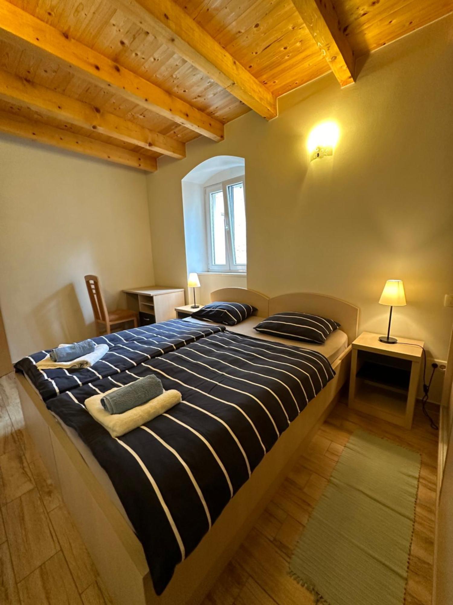 Old Town Apartments Trogir - Free Parking Exterior photo