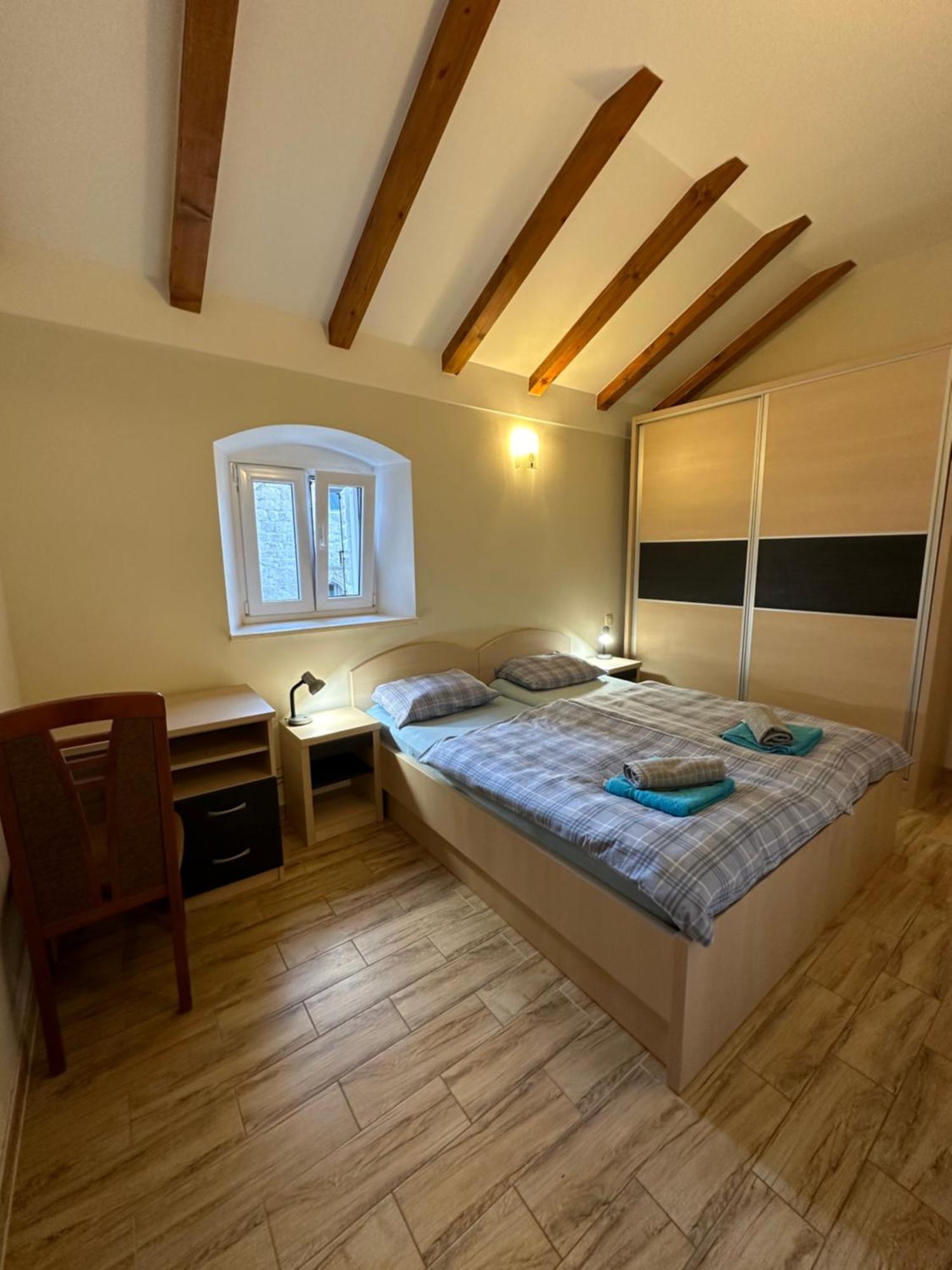 Old Town Apartments Trogir - Free Parking Exterior photo